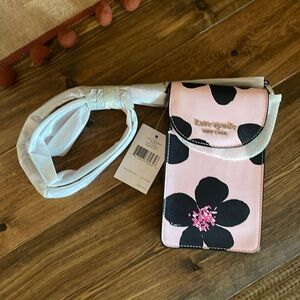 Kate Spade ns flap phone crossbody cameron grand flora